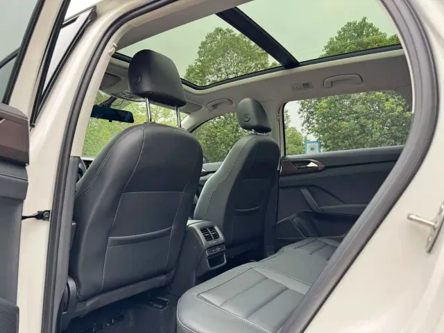 Volkswagen Tharu — Фото автомобиля 18