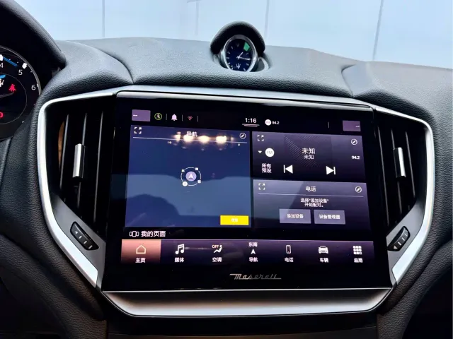 Maserati Ghibli — Фото автомобиля 13