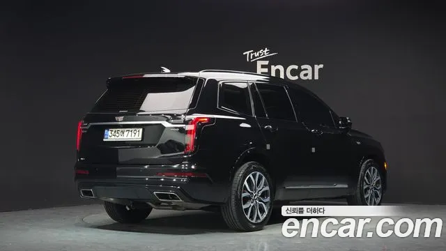 Cadillac XT6 — Фото автомобиля 2