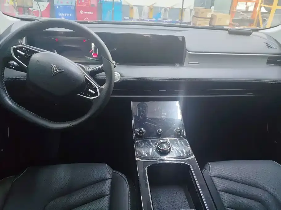 Nezha Auto Neta U 2021 Pro 400 Cruise Edition — Фото автомобиля 12