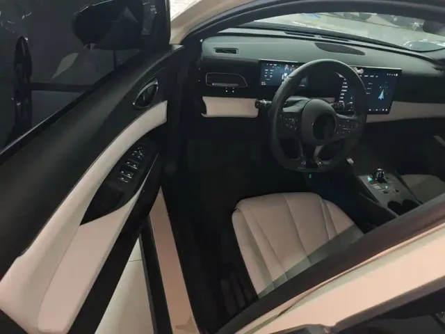 BYD Seal 06 — Фото автомобиля 15