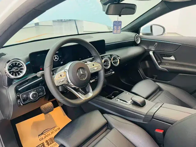 Mercedes-Benz A-Class — Фото автомобиля 6