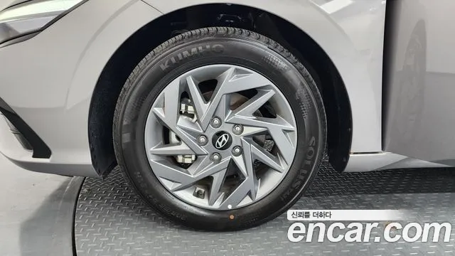 Hyundai AVANTE Новый Avante (CN7) — Фото автомобиля 4