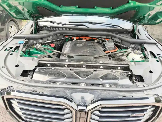 BMW XM — Фото автомобиля 3
