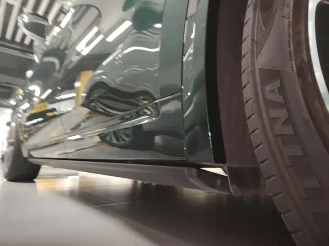 Li Auto L8 — Фото автомобиля 21