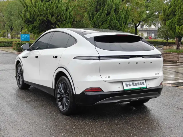 Xpeng G6 — Фото автомобиля 6