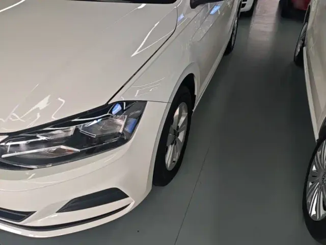 Volkswagen Polo — Фото автомобиля 23