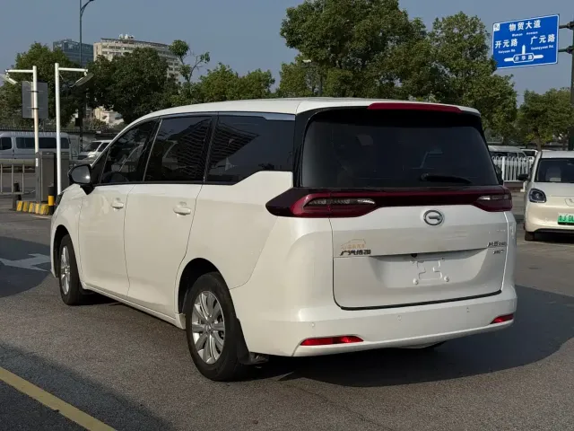 GAC Trumpchi M6 — Фото автомобиля 7