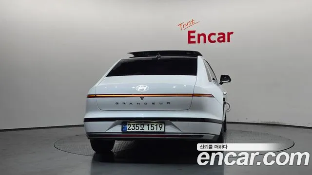 Hyundai Grandeur GN7 — Фото автомобиля 4