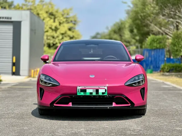 Xiaomi SU7 — Фото автомобиля 2
