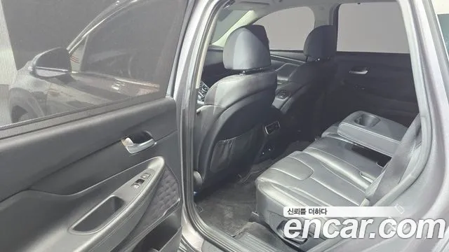 Hyundai Santafe — Фото автомобиля 11