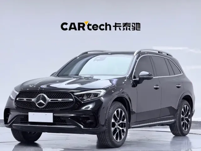 Фотография автомобиля — Mercedes-Benz GLC-Class