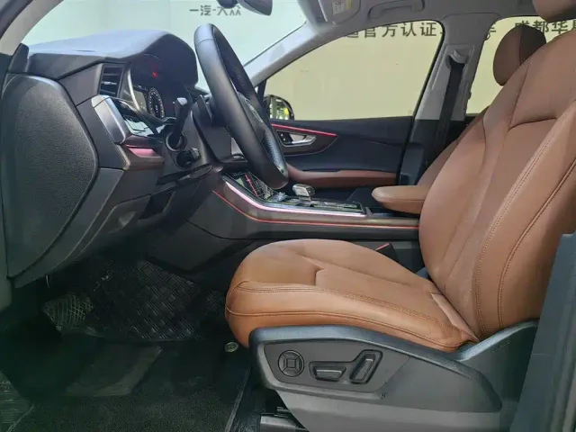 Audi Q7 — Фото автомобиля 15