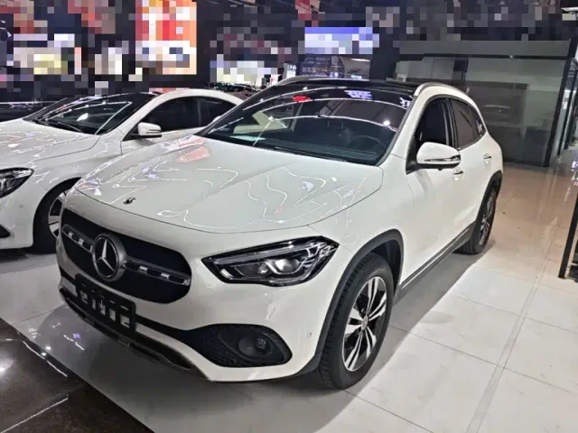 Фотография автомобиля — Mercedes-Benz GLA-Class