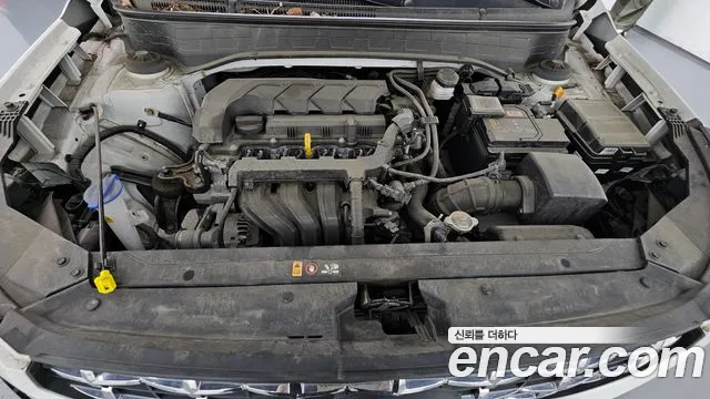 Hyundai Venue — Фото автомобиля 6