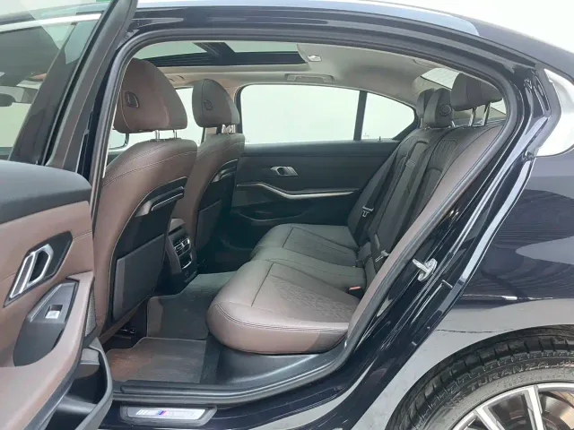 BMW 3 Series — Фото автомобиля 21