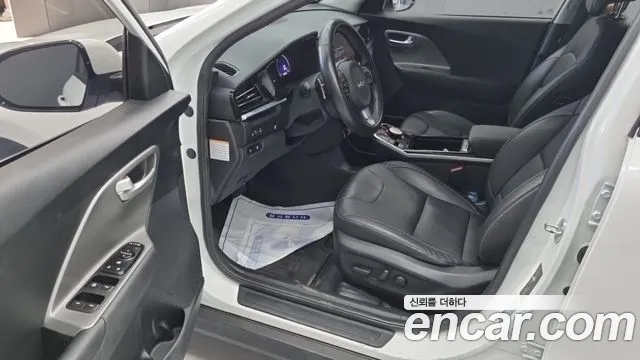 Kia Niro — Фото автомобиля 7