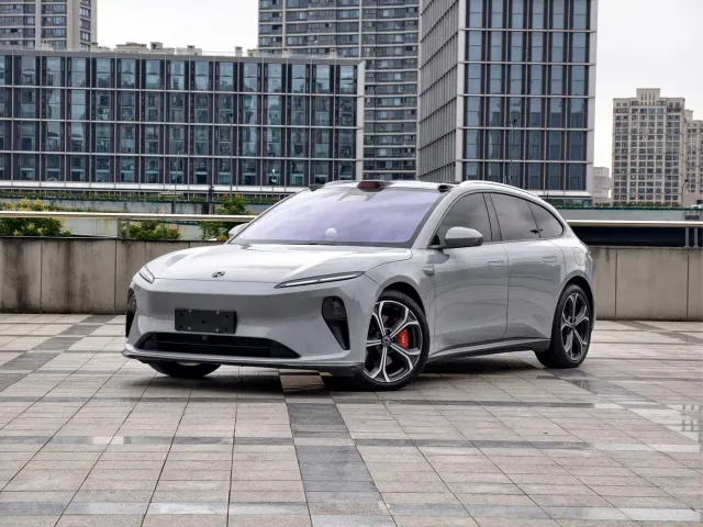 Фотография автомобиля — Nio ET5 Touring