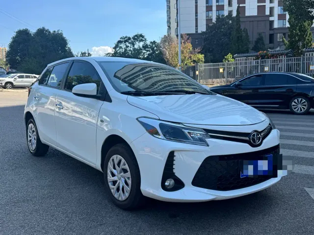 Toyota Vios FS — Фото автомобиля 4
