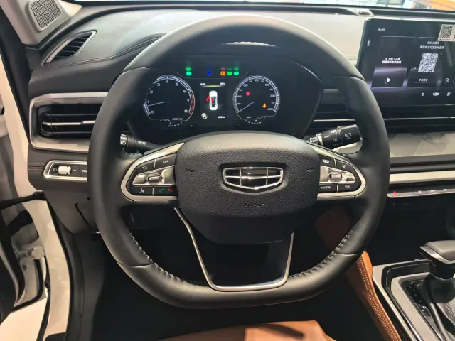 Geely Vision X6 — Фото автомобиля 9
