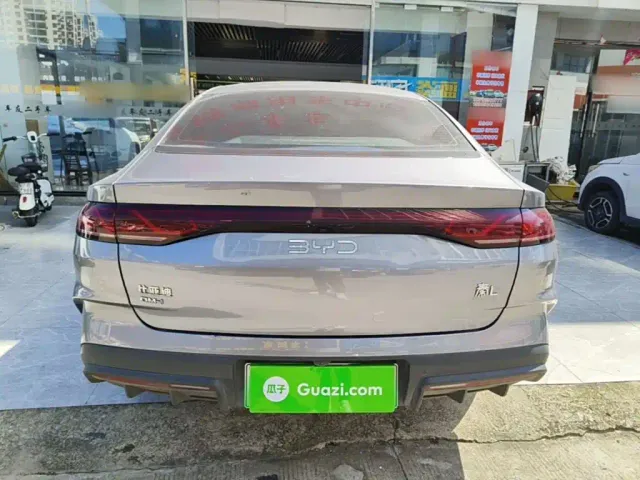 BYD Qin L — Фото автомобиля 5