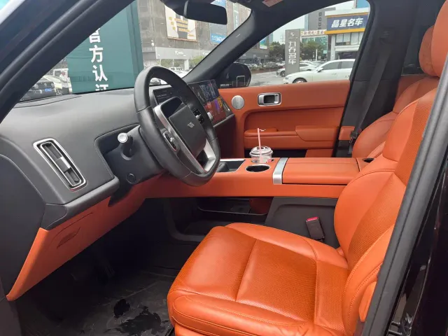 Li Auto L9 — Фото автомобиля 5