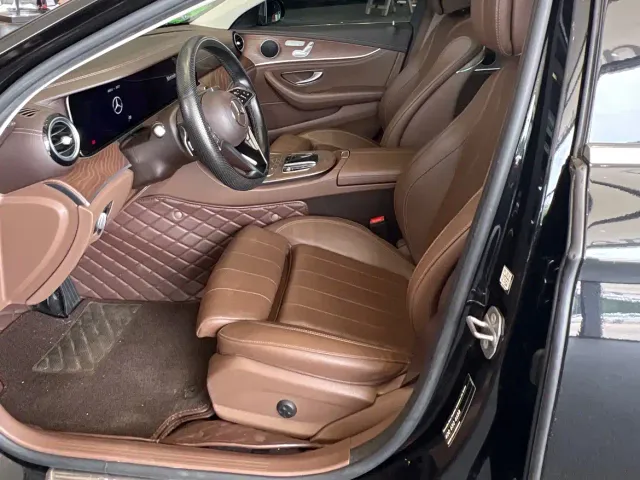 Mercedes-Benz E-Class — Фото автомобиля 9