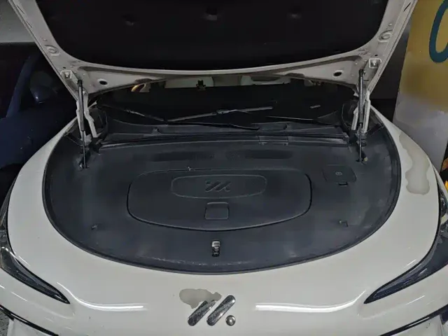 IM Motors LS6 — Фото автомобиля 16