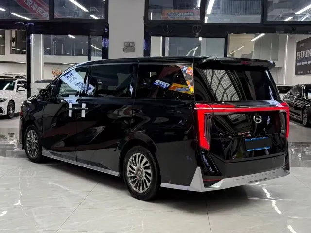 GAC Trumpchi M8 — Фото автомобиля 10