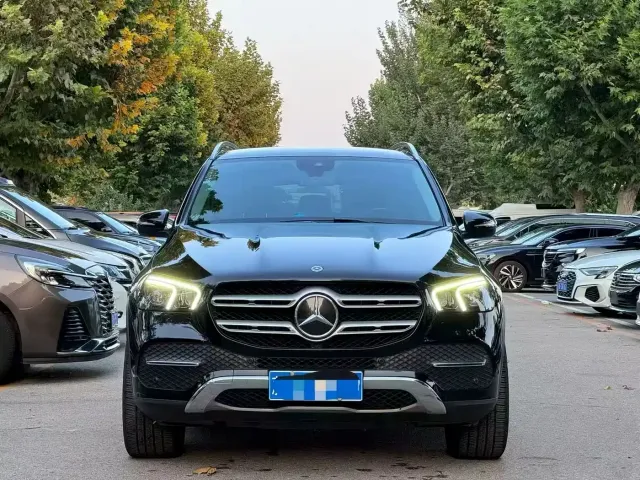 Mercedes-Benz GLE-Class — Фото автомобиля 2