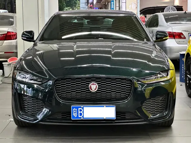 Jaguar XEL — Фото автомобиля 2