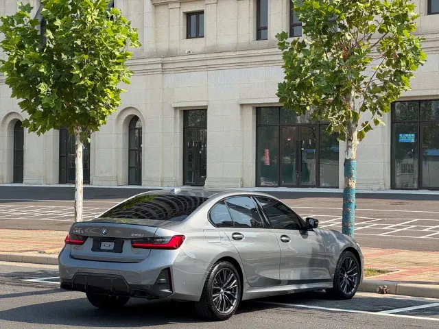 BMW 3 Series — Фото автомобиля 17