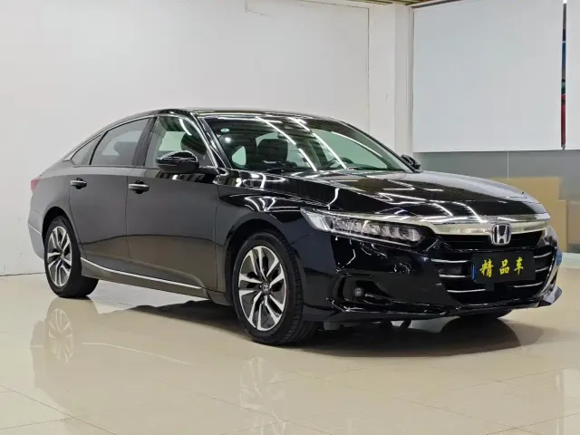 Honda Accord — Фото автомобиля 3
