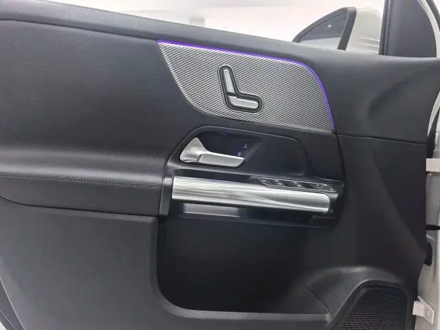 Mercedes-Benz Mercedes-Benz GLA 2023 GLA 200 — Фото автомобиля 5