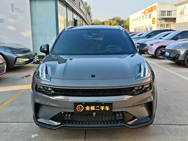 Lynk & Co 06 — Фото автомобиля 6
