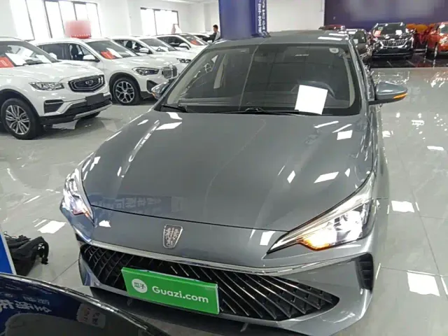Roewe i5 — Фото автомобиля 2