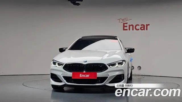 BMW 8 Series G15 — Фото автомобиля 2