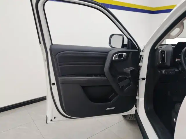 Haval Big Dog — Фото автомобиля 7