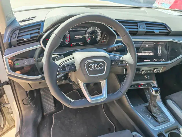 Audi Q3 — Фото автомобиля 8