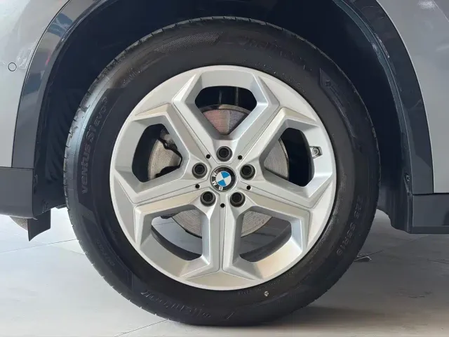 BMW X1 — Фото автомобиля 10