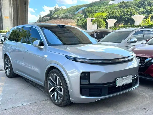Li Auto L9 — Фото автомобиля 3