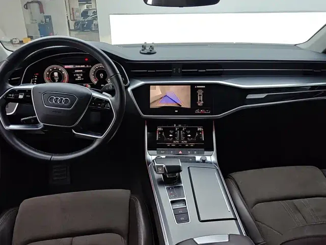 Audi A7L — Фото автомобиля 12
