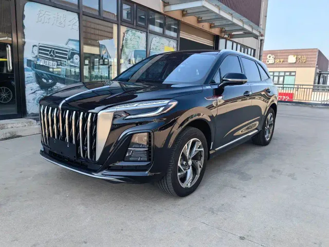 Фотография автомобиля — Hongqi HS3 PHEV