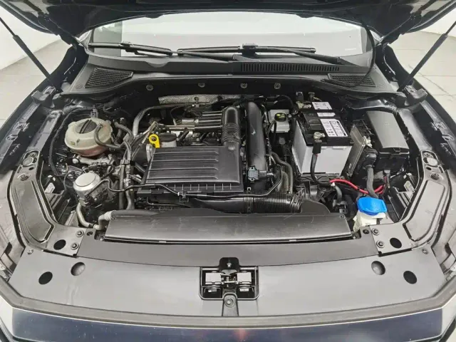 Volkswagen Passat — Фото автомобиля 6