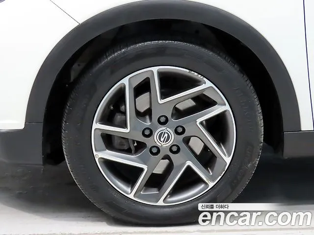 KG_Mobility_Ssangyong TIBOLI Very New Tivoli Бензин 1.5 2WD — Фото автомобиля 5