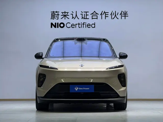 Nio ES8 — Фото автомобиля 2