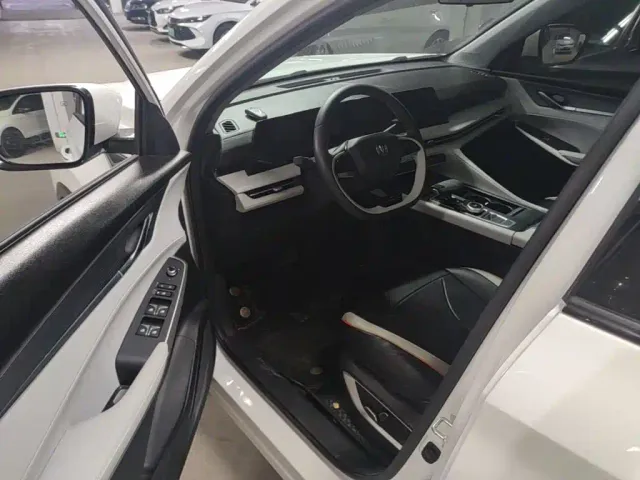 Changan CS75 Plus — Фото автомобиля 18