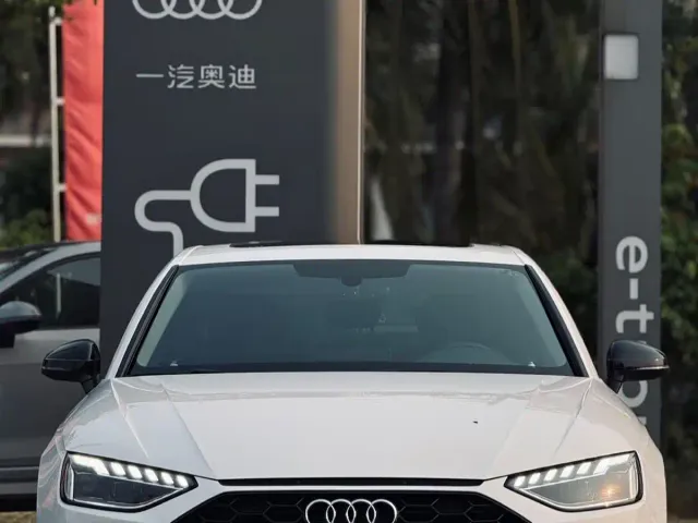Audi A4L — Фото автомобиля 2
