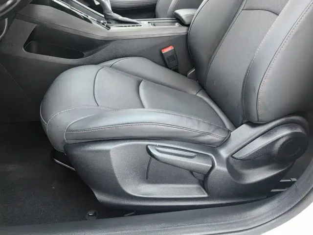 Roewe i5 — Фото автомобиля 20