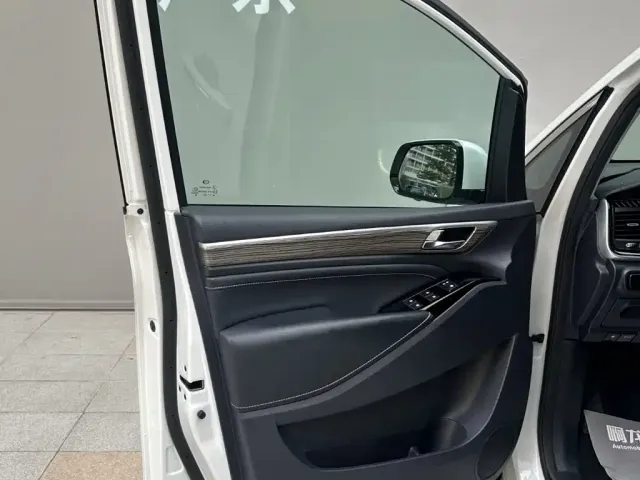 GAC Trumpchi M8 — Фото автомобиля 13